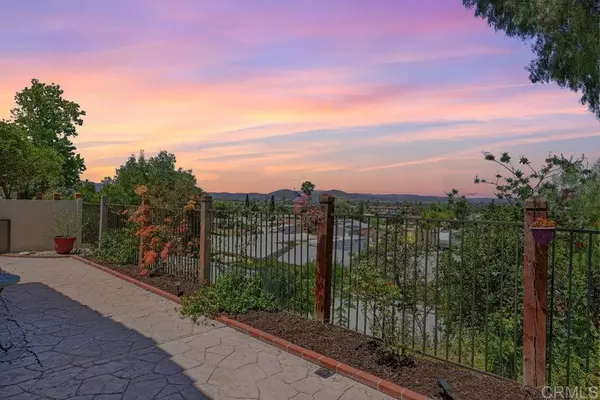 Santee, CA 92071,8627 Paseo Del Sol