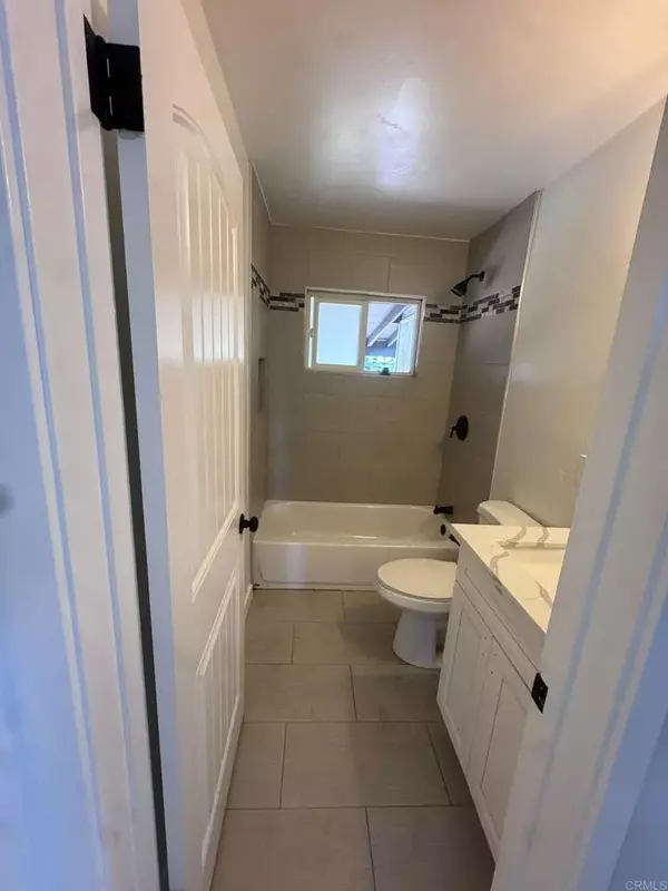 San Diego, CA 92105,2541 Roseview Place