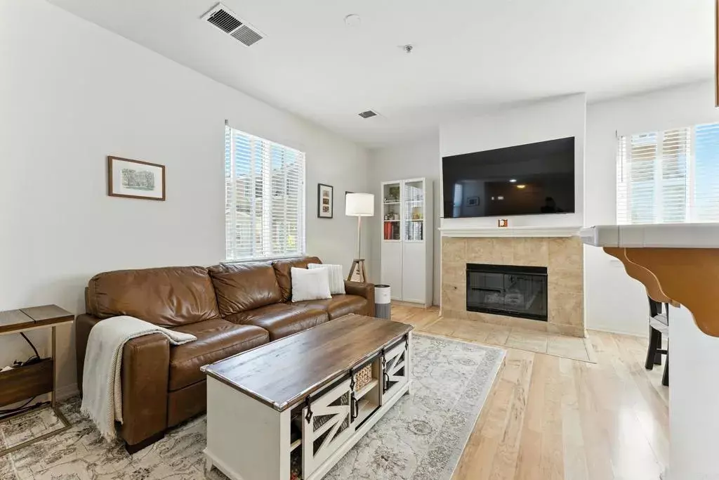 San Diego, CA 92128,13009 Evening Creek Drive South #8
