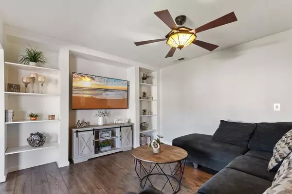 Paradise Hills, CA 92139,2482 Calle Tres Lomas