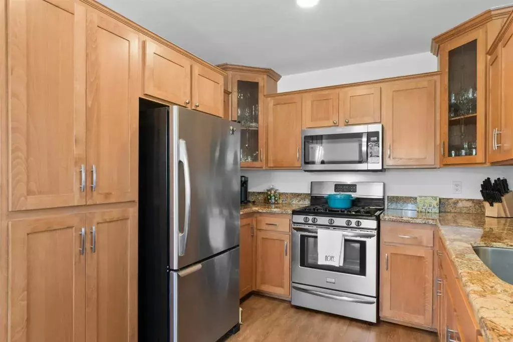 Chula Vista, CA 91910,859 Tamayo Drive #2