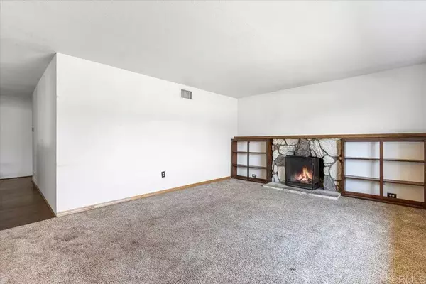 Santee, CA 92071,10045 Beck Drive