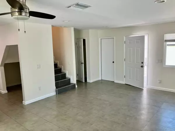 Spring Valley, CA 91977,8957 Harness