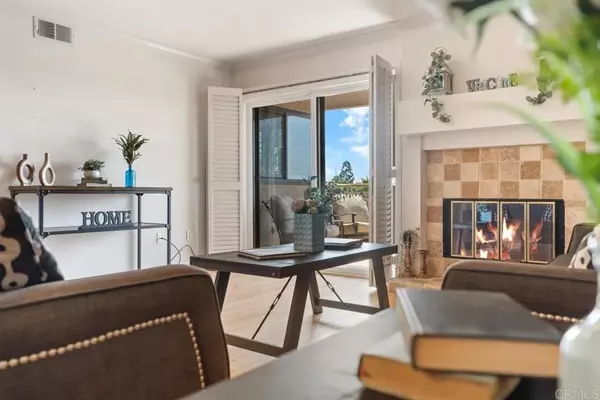 6960 Hyde Park Dr #4, San Diego, CA 92119