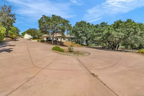 Alpine, CA 91901,2461 Denova Drive