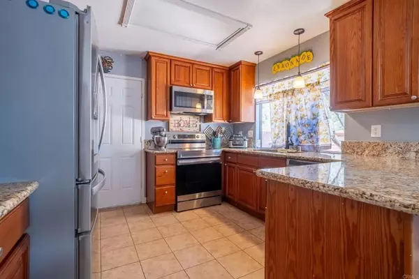 Santee, CA 92071,10704 2nd St.