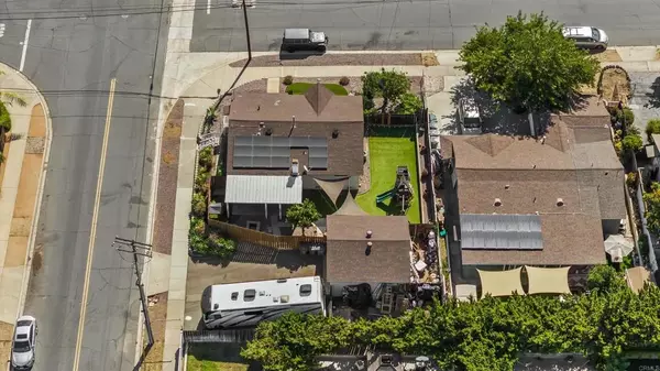 El Cajon, CA 92019,1002 Alveda Avenue