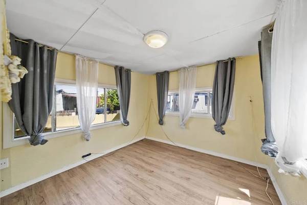 Chula Vista, CA 91911,1424 Broadway #SPC 21