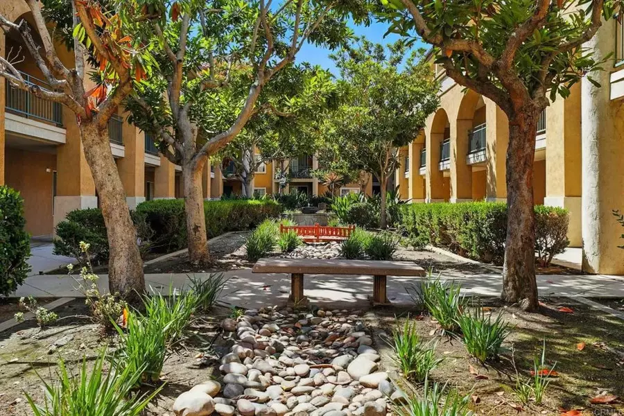 1950 Camino De La Reina #1109, San Diego, CA 92108