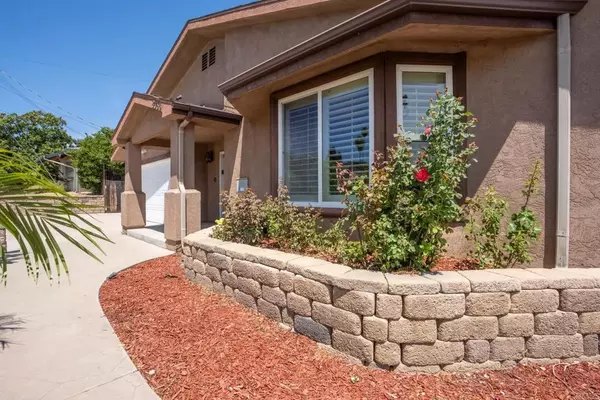 San Diego, CA 92119,8364 Lake Ashwood Avenue