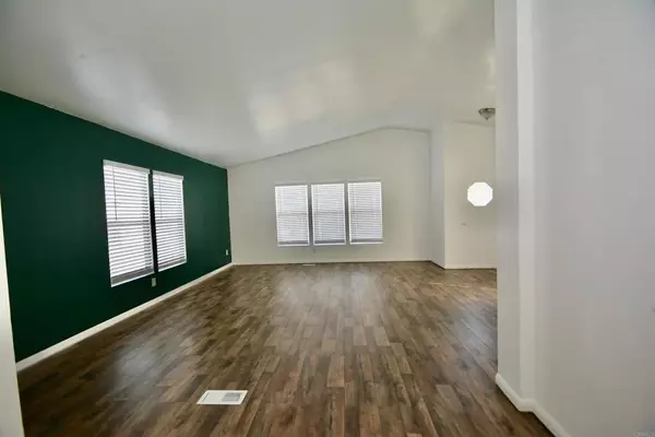 El Cajon, CA 92021,12970 Highway 8 Business #71