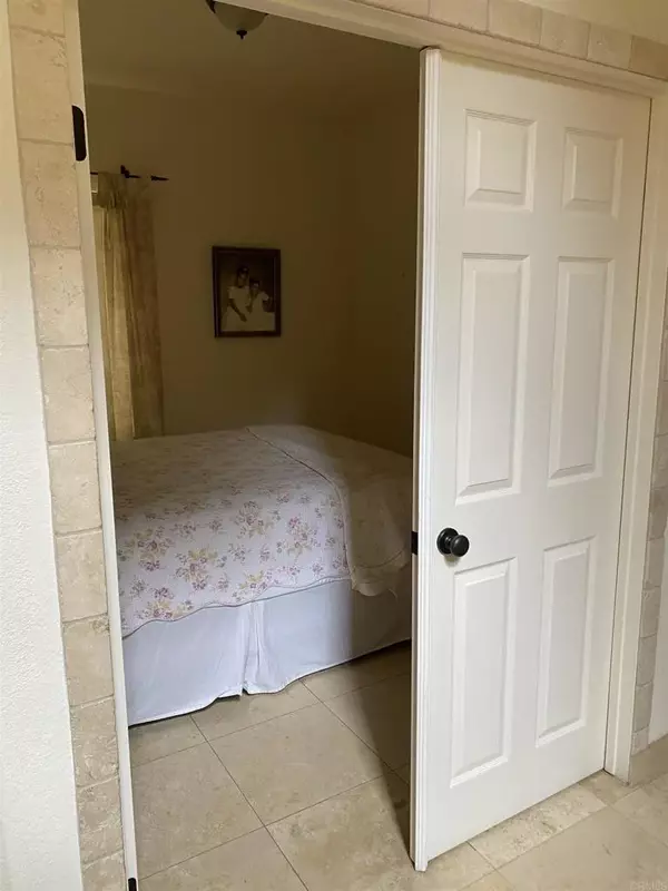 Chula Vista, CA 91910,567 Vista Miranda