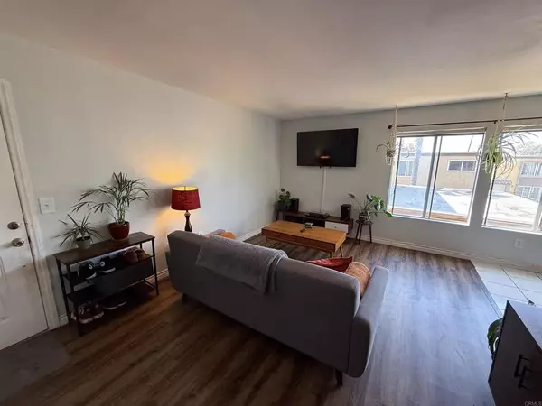 San Diego, CA 92105,1647 Pentecost Way #11