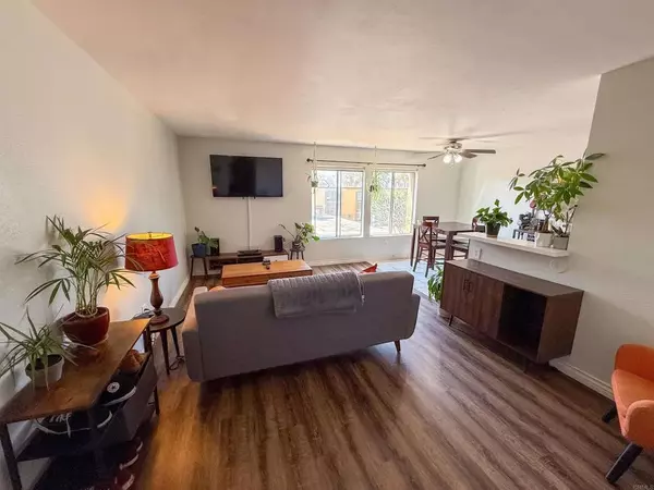 San Diego, CA 92105,1647 Pentecost Way #11