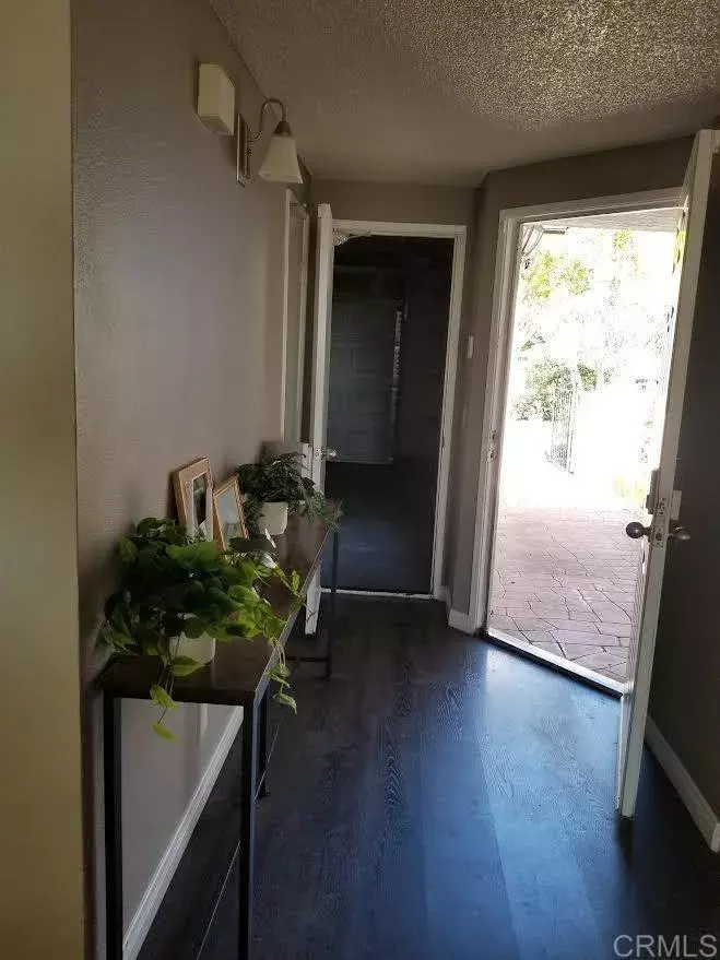 La Mesa, CA 91941,3906 Murray Hill Road