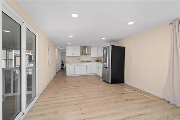 San Diego, CA 92114,402 63rd #90