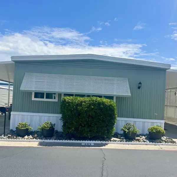 Santee, CA 92071,8301 Mission Gorge #282