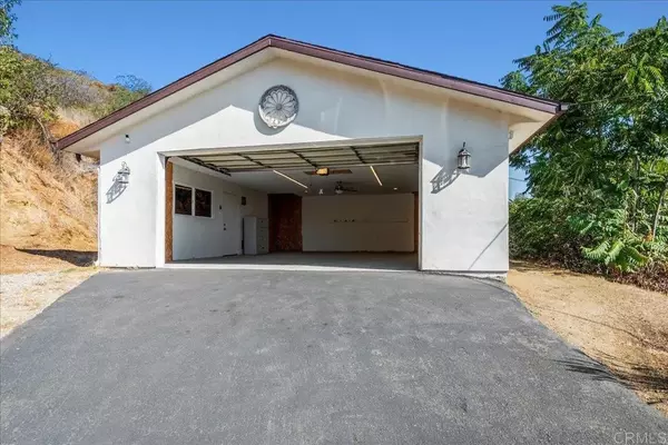 Lakeside, CA 92040,11694 Hi Ridge Road