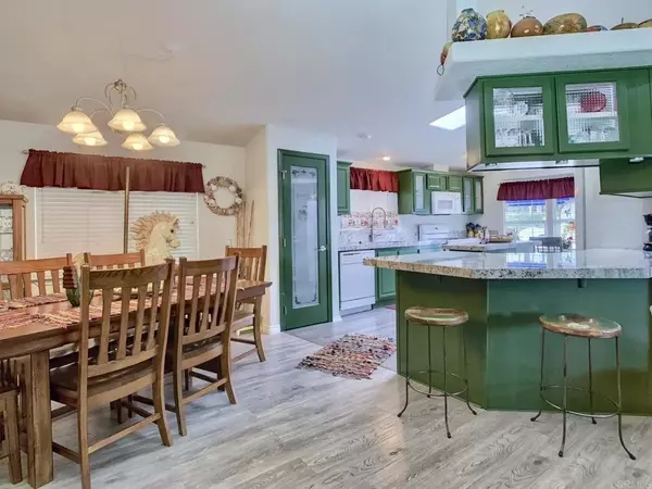 El Cajon, CA 92021,13300 Los Coches East #64