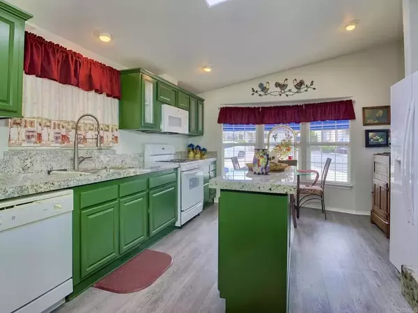 El Cajon, CA 92021,13300 Los Coches East #64