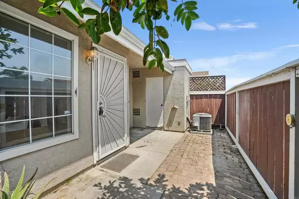 Oceanside, CA 92057,231 Riverview Way