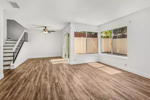 San Diego, CA 92139,2482 Manzana Way