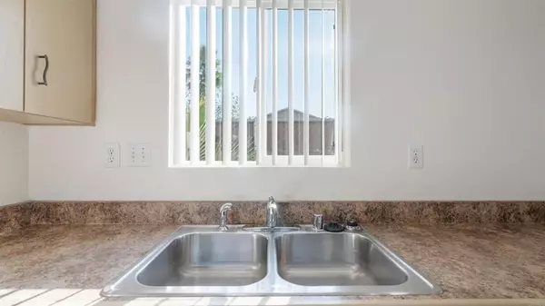 Ramona, CA 92065,1428 Realty