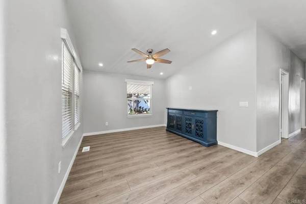 San Diego, CA 92105,2003 Bayview Heights #SPC 210