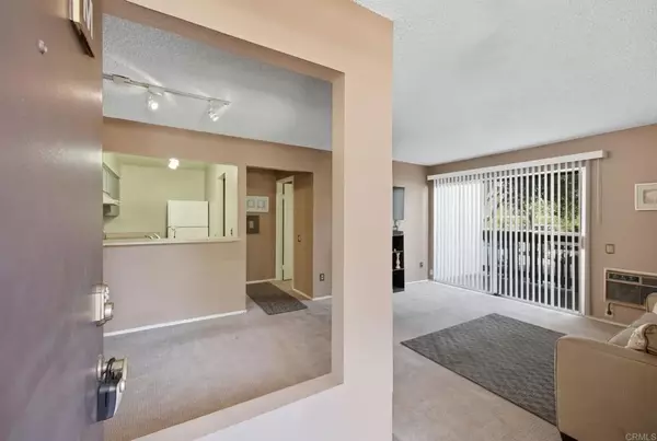 San Diego, CA 92108,7948 Mission Center Court #M