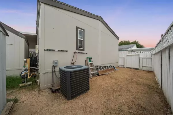 San Jacinto, CA 92583,21100 State Northwest #spc 317