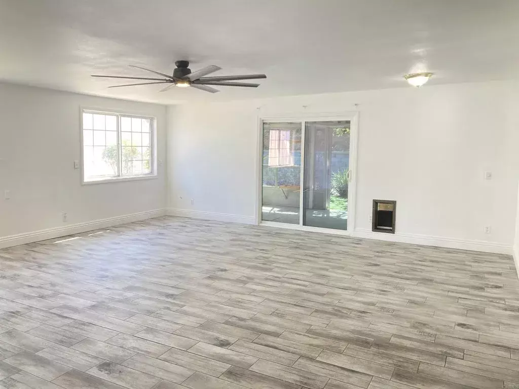 Santee, CA 92071,11007 Larkridge Street
