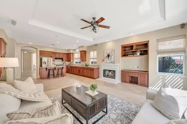 Chula Vista, CA 91914,728 Crooked Path Place