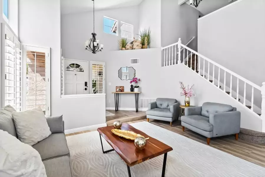 790 Mosaic Circle, Oceanside, CA 92057