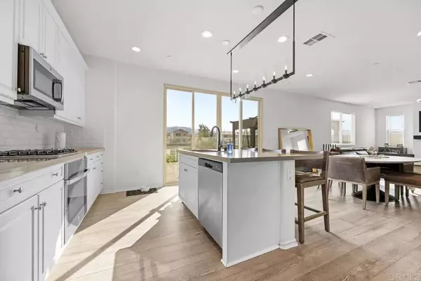 Valley Center, CA 92082,27960 Moosa Creek Way