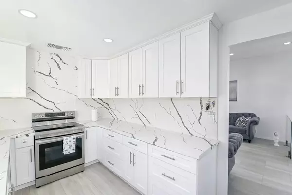 El Cajon, CA 92109,1380 E Washington Ave ##17