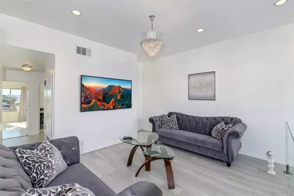 El Cajon, CA 92109,1380 E Washington Ave ##17