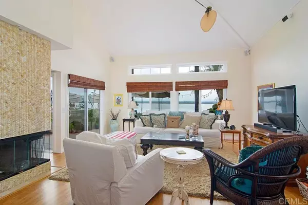 Coronado, CA 92118,67 Tunapuna