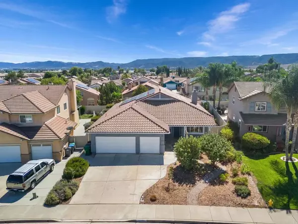 24099 Chatenay Lane, Murrieta, CA 92562