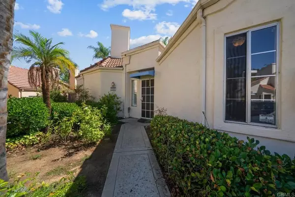 El Cajon, CA 92019,12045 Calle De Medio #104