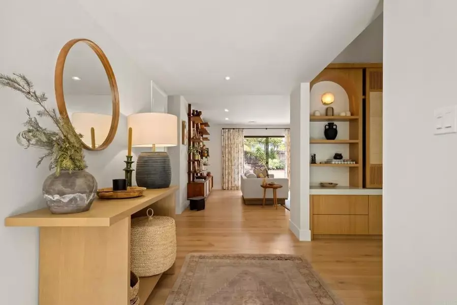 710 Edelweiss Lane, Encinitas, CA 92024