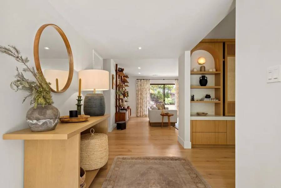 710 Edelweiss Lane, Encinitas, CA 92024