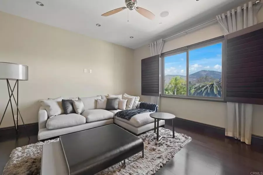 2890 Gate Fifteen Place, Chula Vista, CA 91914