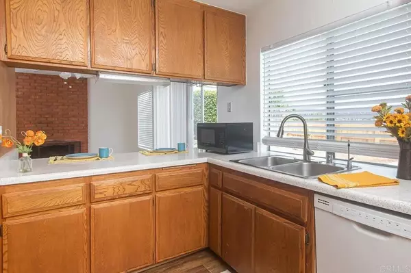 Santee, CA 92071,9867 Via Francis