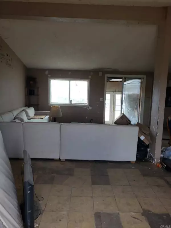 Campo, CA 91906,1430 Kimberly Way