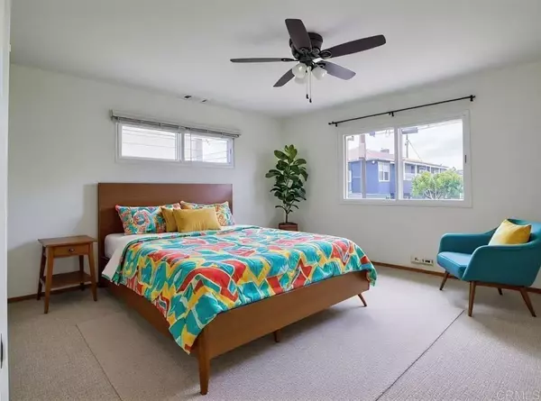 Ocean Beach (san Diego), CA 92107,4633 Lotus St