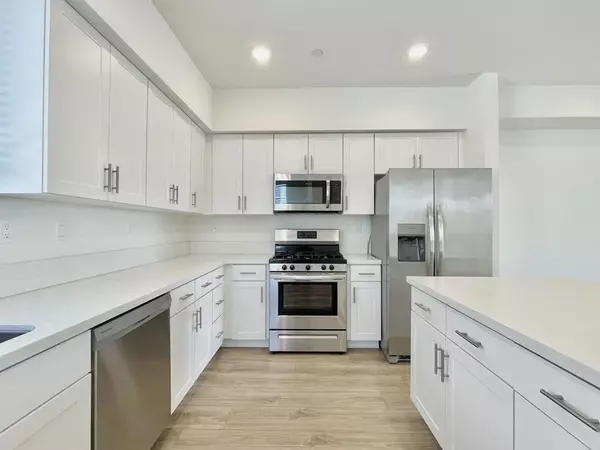 Santee, CA 92071,9309 E Heaney Cir