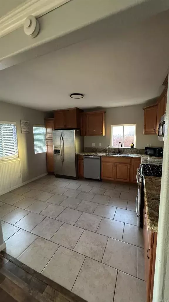 National City, CA 91950,427 F Ave