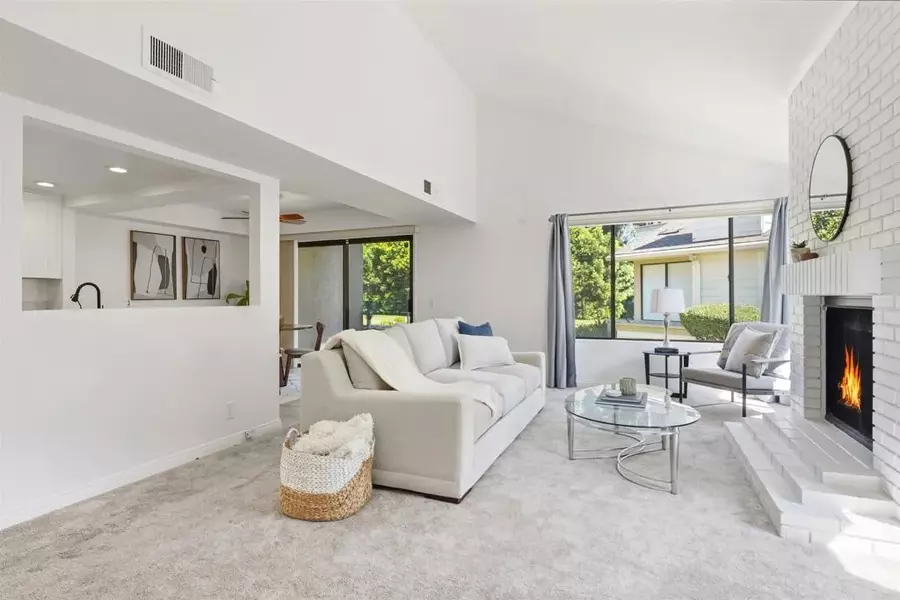 10304 Crosscreek, San Diego, CA 92131