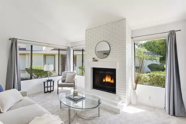 San Diego, CA 92131,10304 Crosscreek