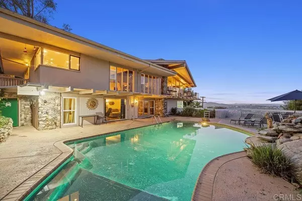 La Mesa, CA 91941,9874 Summit Drive